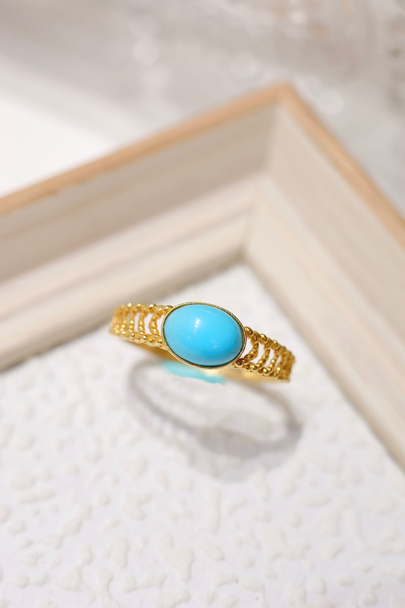 Cabochon Turquoise 18k Ring