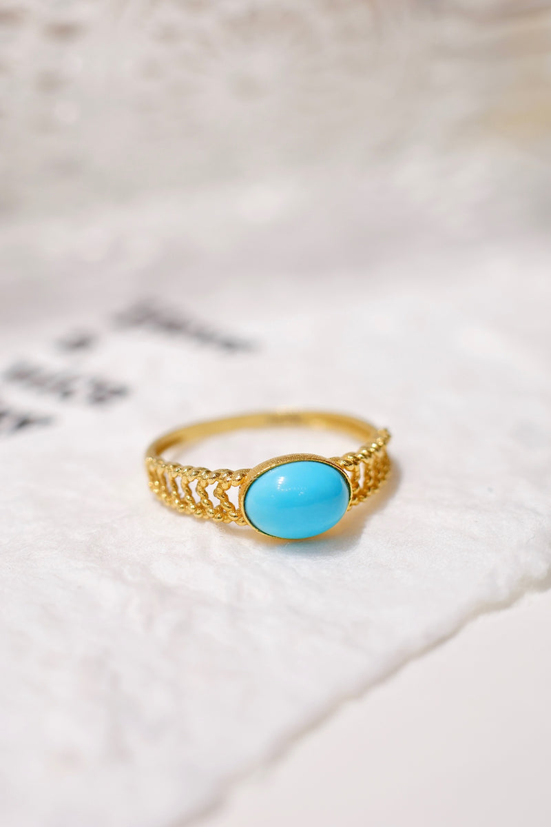 Cabochon Turquoise 18k Ring