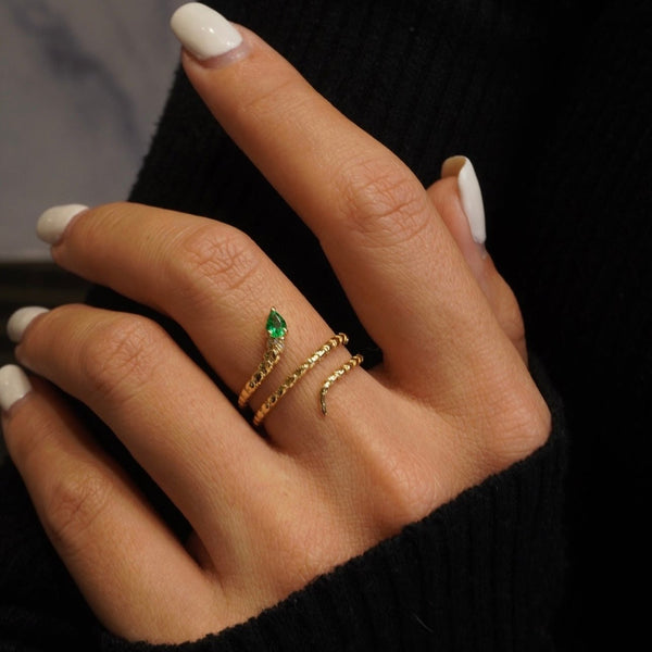 18k Pear Emerald Snake Ring