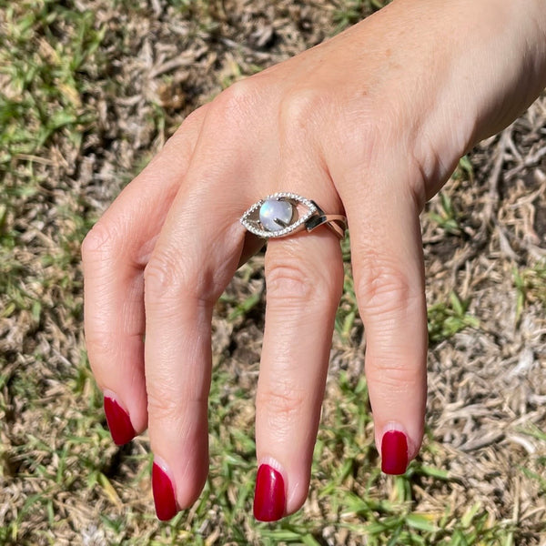 14k Moonstone & Diamonds Eye Ring Fabriqué à la main localement